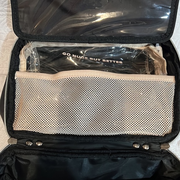 NUDESTIX HANGING COSMETIC CASE, NWT - Picture 12 of 16